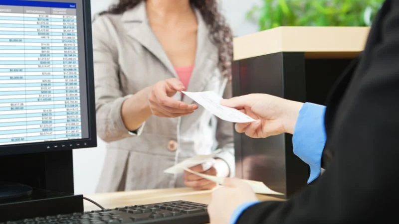 Puedes pedir un crédito hipotecario en un banco tradicional